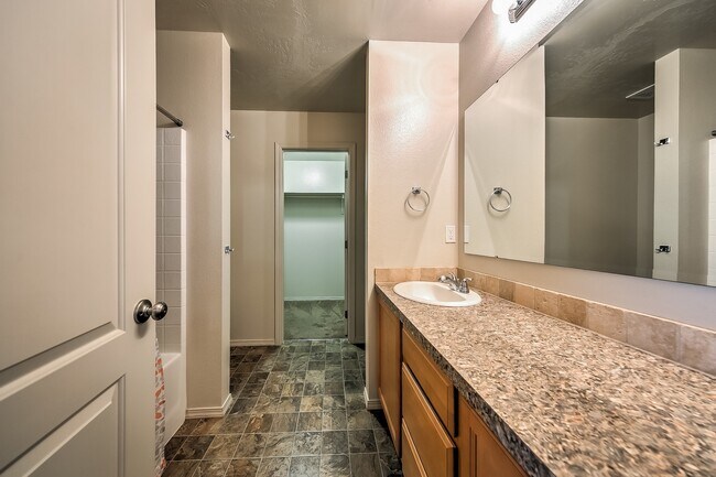 Building Photo - Single-Level Home in Meridian