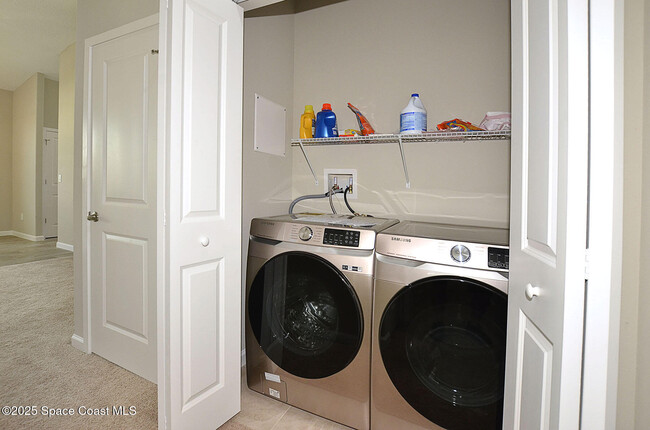 Building Photo - 3951 Playa Del Sol Dr