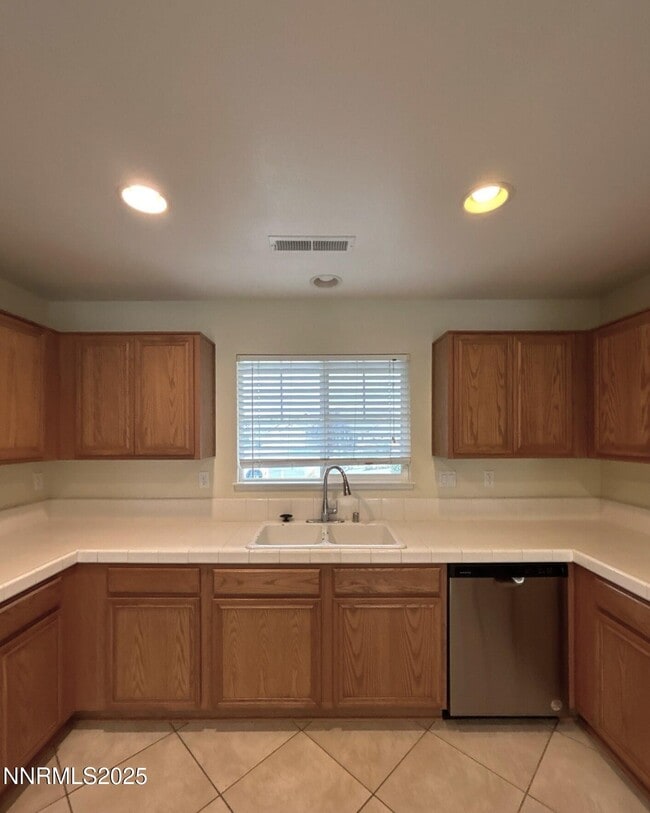 Building Photo - 1210 Haistar Ct