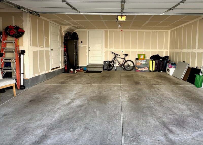 Building Photo - 18261 E 51st Ave