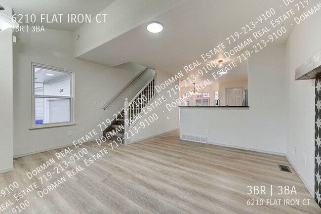 Building Photo - 6210 Flat Iron Ct