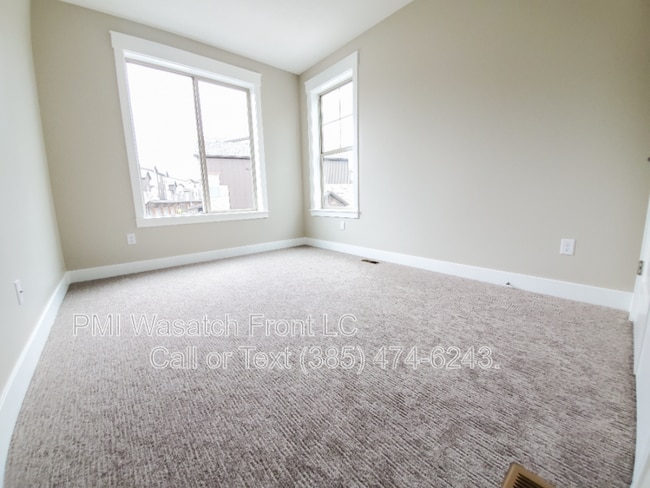 Building Photo - 268 E Sandy Sage Way