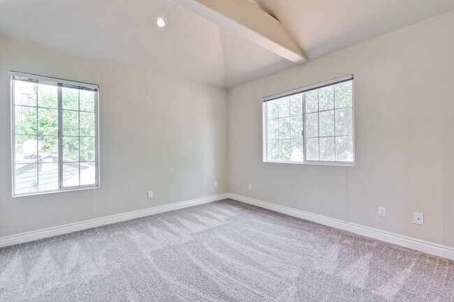 Building Photo - Gorgeous Willow Glen Two Story Home Availa...