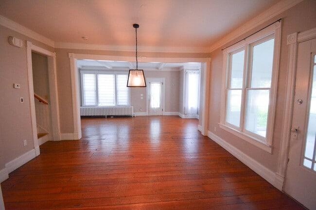 Building Photo - Incredible home in the heart of Historic SW!