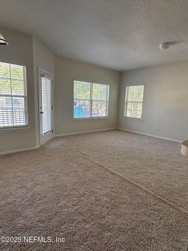 Building Photo - 12423 Forest Lake Cir W