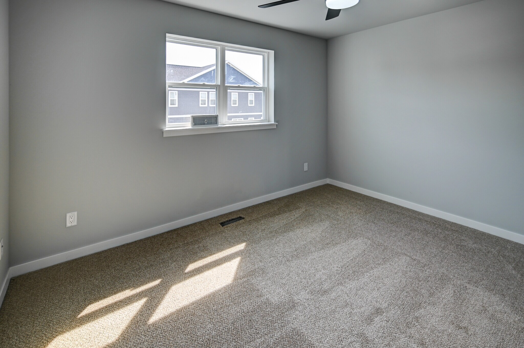 Building Photo - 2908 Radicchio Dr