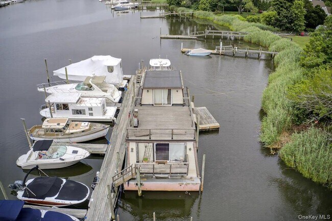 Building Photo - 149 C Riverside Dr
