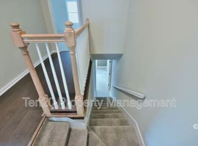 Building Photo - 4720 Shenandoah Ct