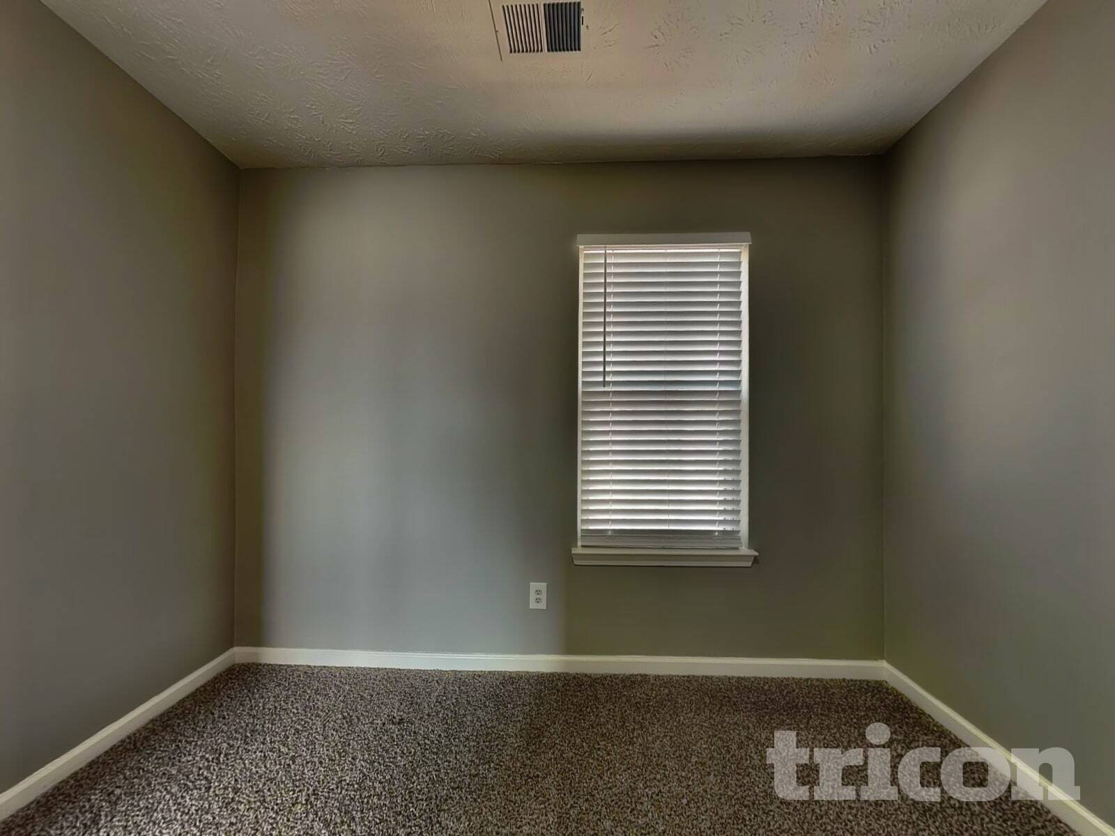 Building Photo - 6836 Bridgewood Dr