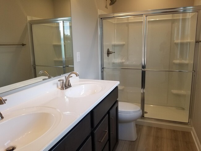 Building Photo - 1389 Meadowrun Ln