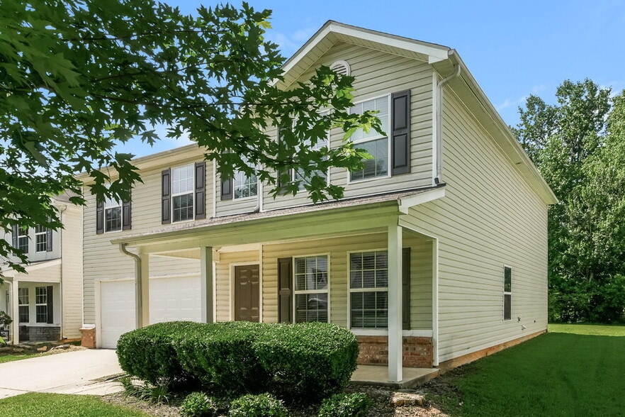 Building Photo - 1027 Sycamore Ln