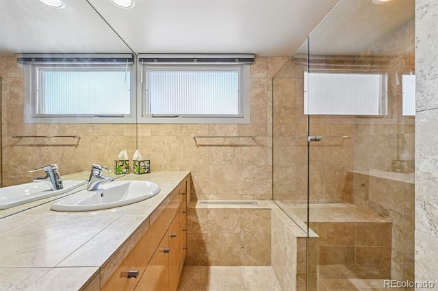 Building Photo - 3130 S Monroe St