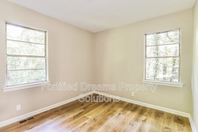 Building Photo - 3680 Yale Ave
