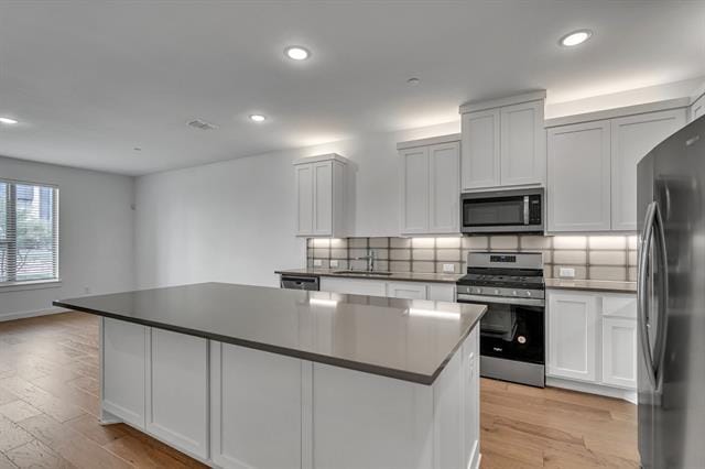Building Photo - 611 Collier Dr