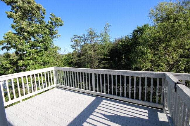 Building Photo - 105 Musket Drive