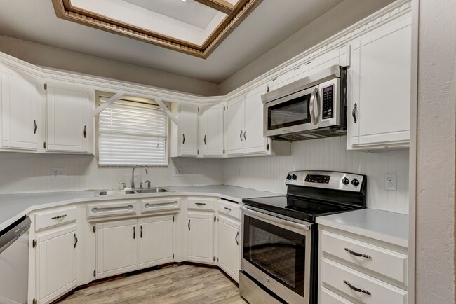 Building Photo - 3 bed 2 bath home in Oklahoma City, Ok