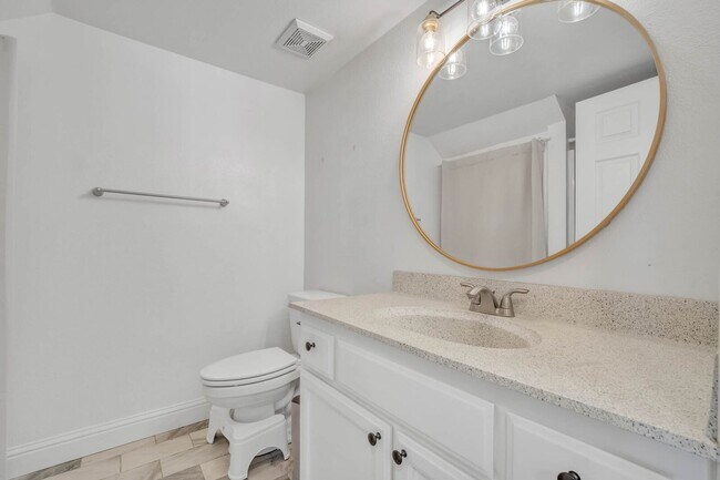 Building Photo - 4255 Taylor St