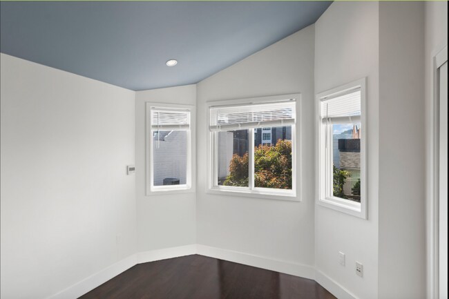 Building Photo - 1350 Natoma St