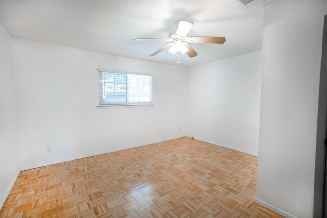 Building Photo - 3611 Cookstown Dr
