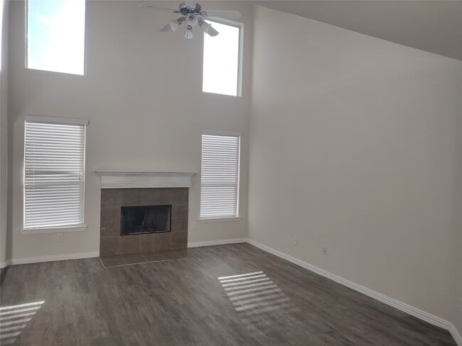 Building Photo - 24623 Forest Canopy Dr
