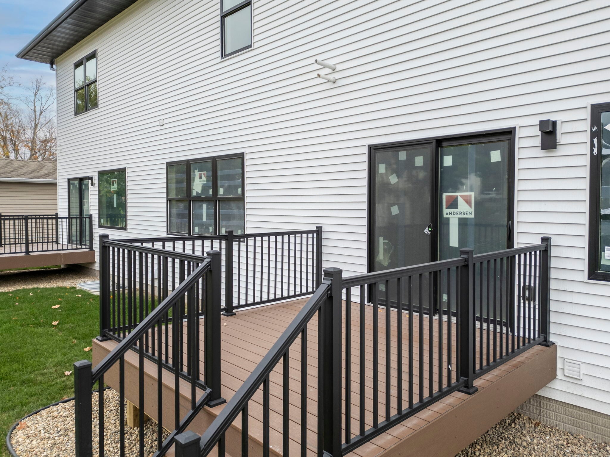 Building Photo - 1305 W 19th St