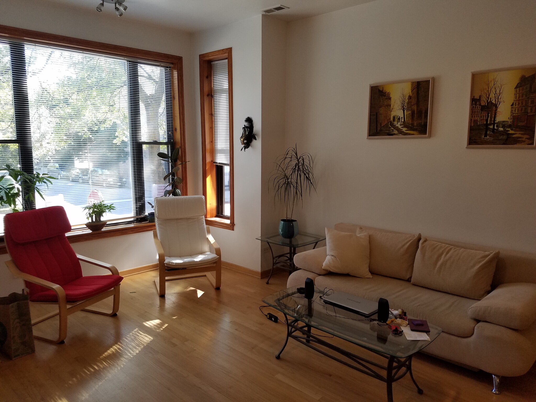 Building Photo - 1538 N Wood St