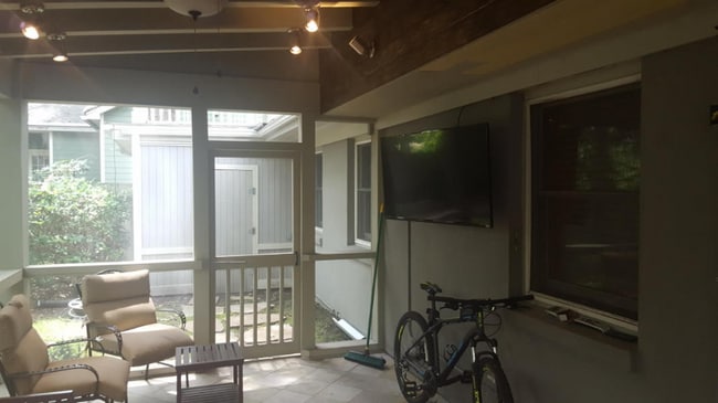 Building Photo - Renovated 3 BD, 2 BA Home in Avondale