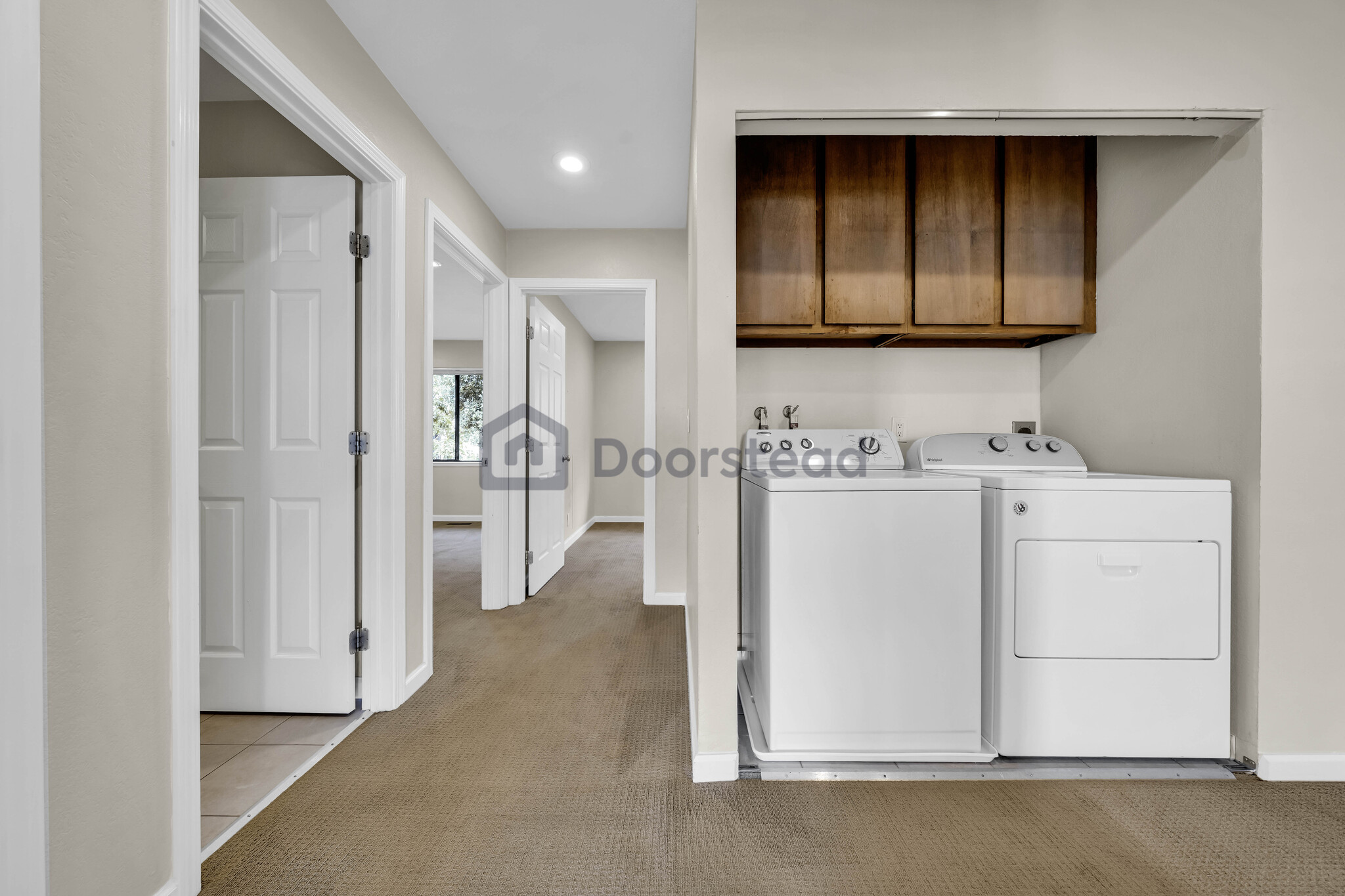 Building Photo - 641 Stonegate Dr