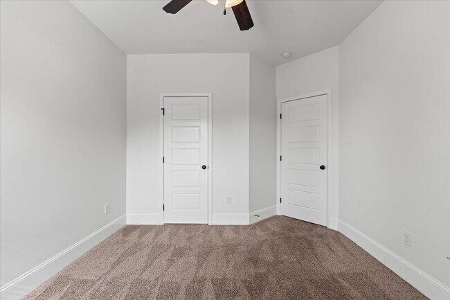 Building Photo - 121 Hilltop Ridge Dr