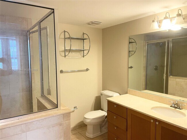 Building Photo - 55 Merrick Way
