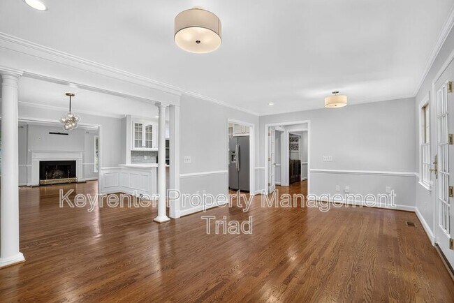 Building Photo - 2408 Hawthorne St