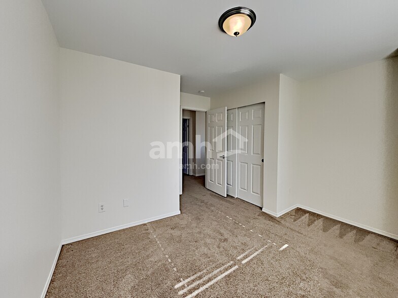 Building Photo - 18114 17th Ave Ct E