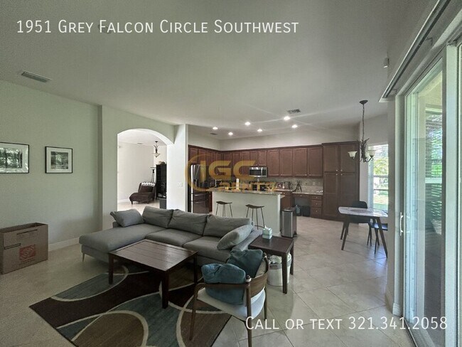 Building Photo - 1951 Grey Falcon Cir SW