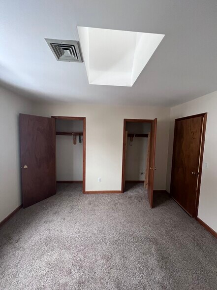 Building Photo - 150 Pacific St