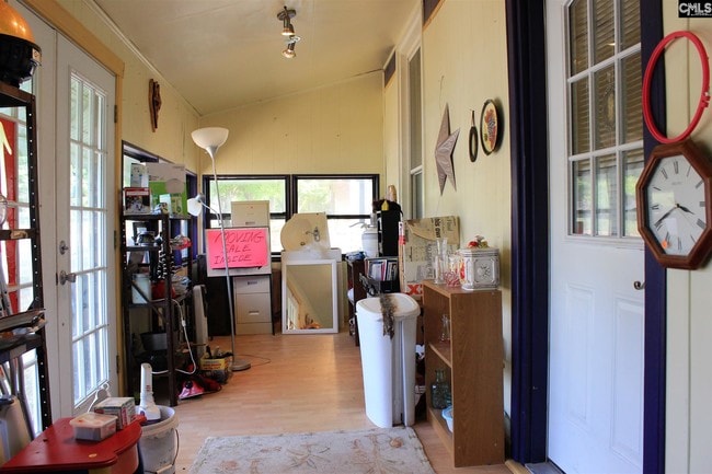 Building Photo - 116 Timmerman St