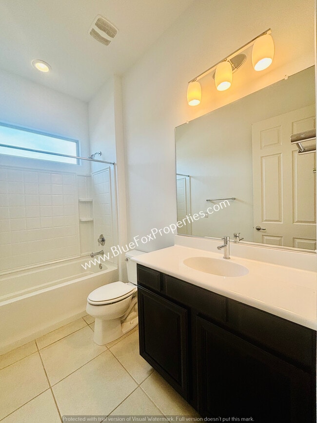 Building Photo - 198 E Woolystar Ct