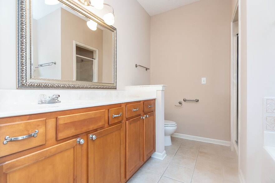 Building Photo - 1506 Lawson Dr