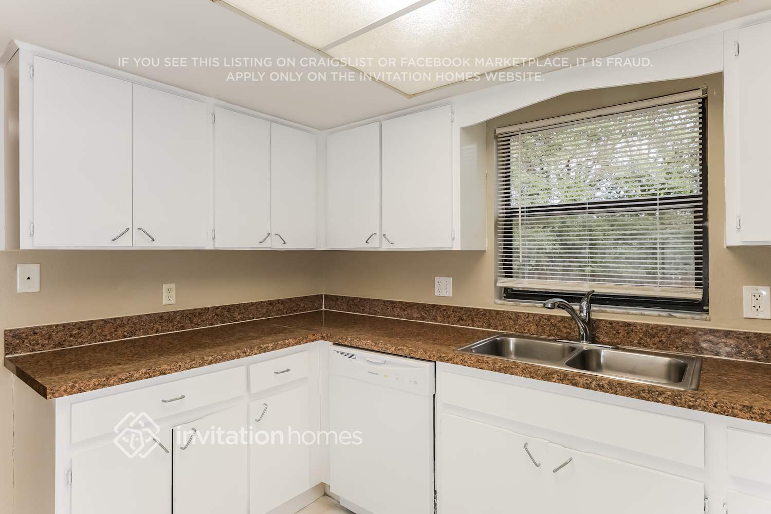 Building Photo - 1517 Kestrel Way