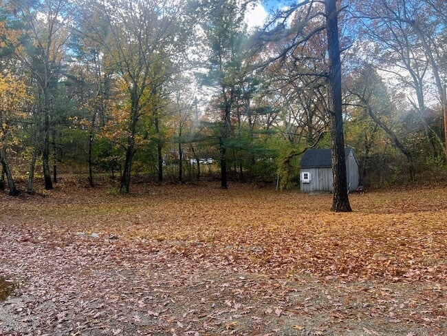 Building Photo - 888 Salem St