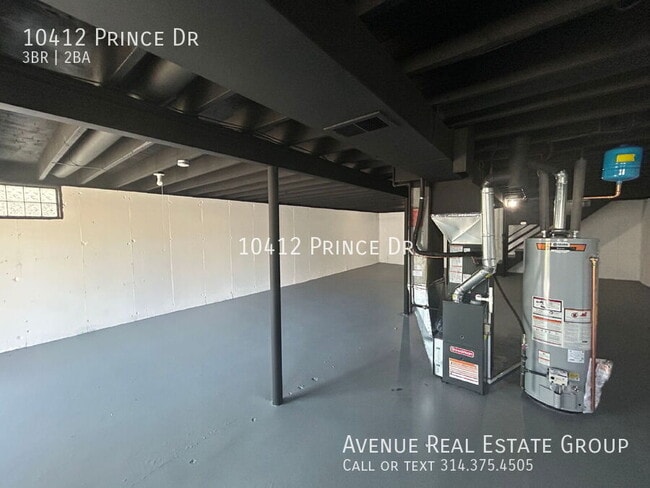 Building Photo - 10412 Prince Dr