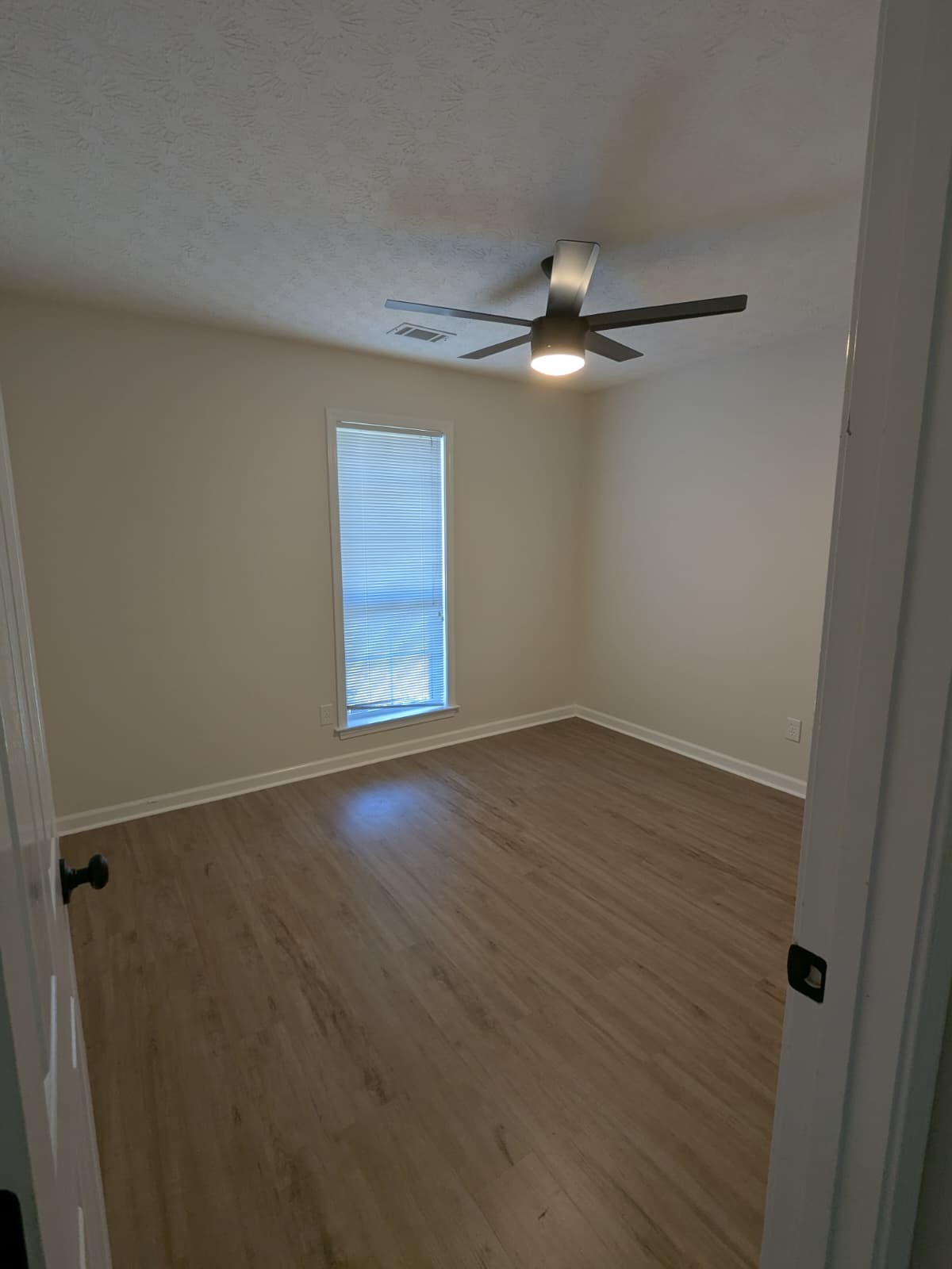 Building Photo - 60 Riverside Pky