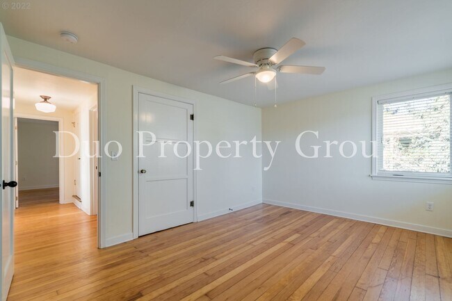 Building Photo - 8th Street