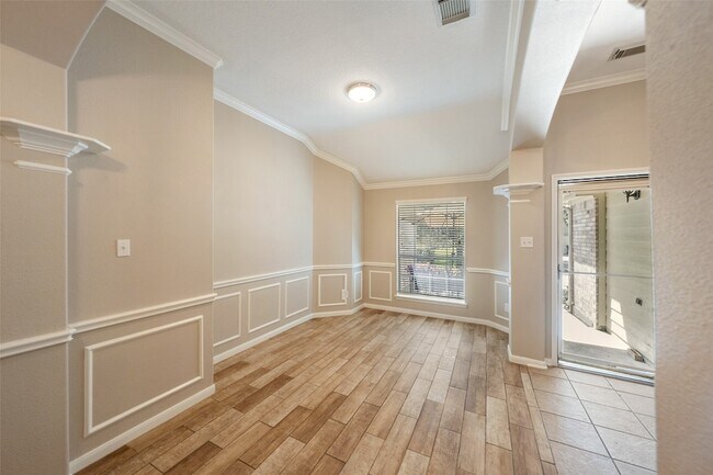 Building Photo - 30627 N Sulphur Creek Dr