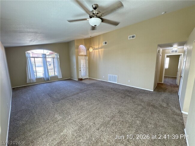 Building Photo - 194 Kachina Dr