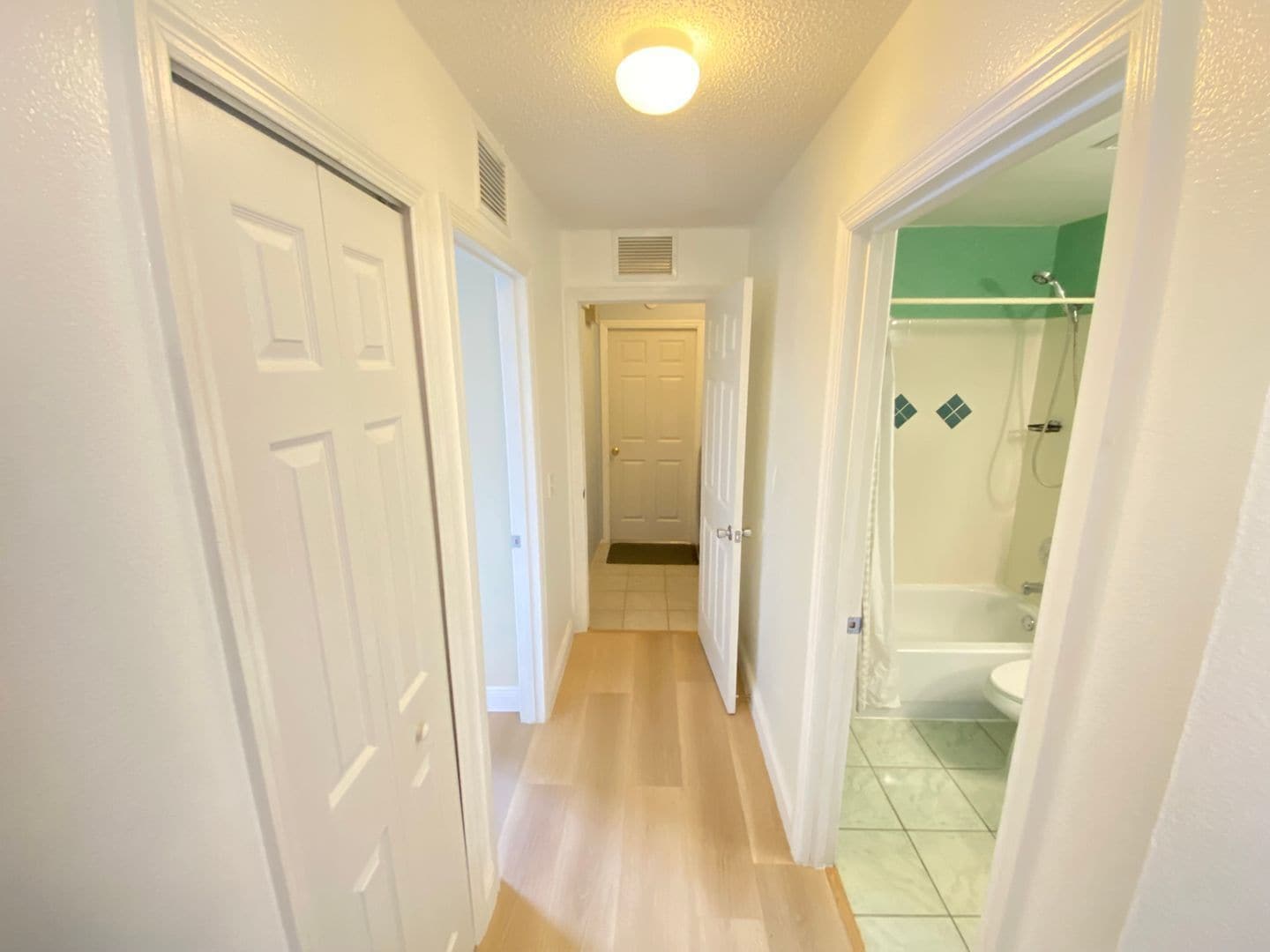 Building Photo - 1019 Great Shady Ln