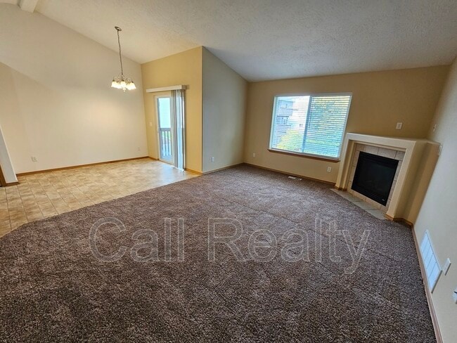 Building Photo - 828 Kelsea St