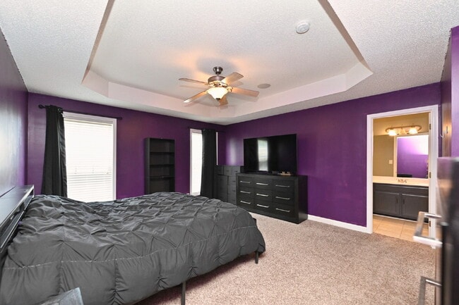 Building Photo - Show-Stopping Rental Home – A Rare Find wi...
