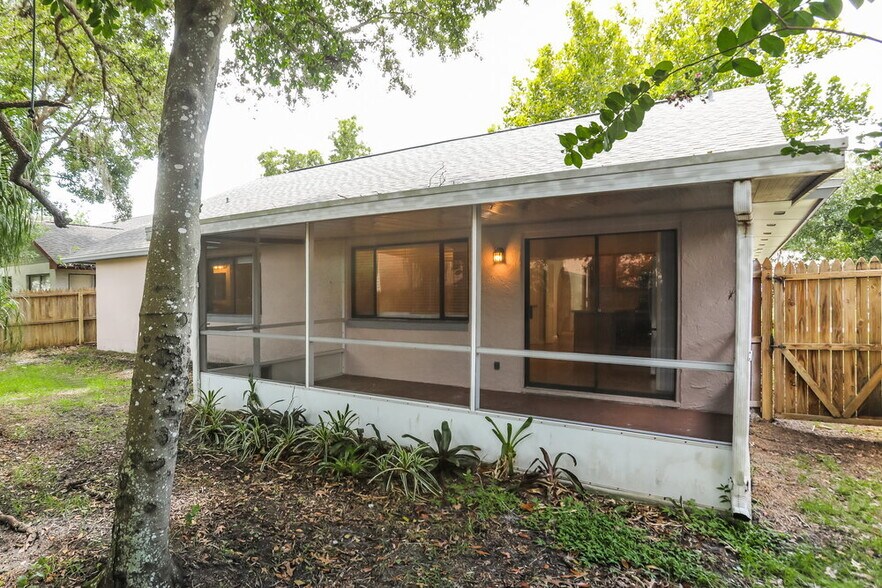 Building Photo - 336 Alba Ln