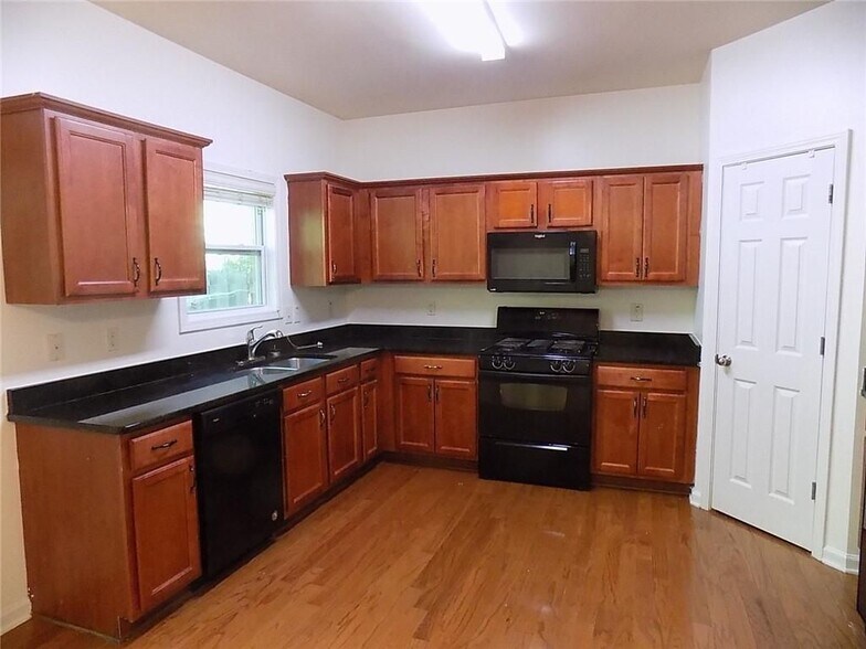 Building Photo - 3369 Marla Blvd NW