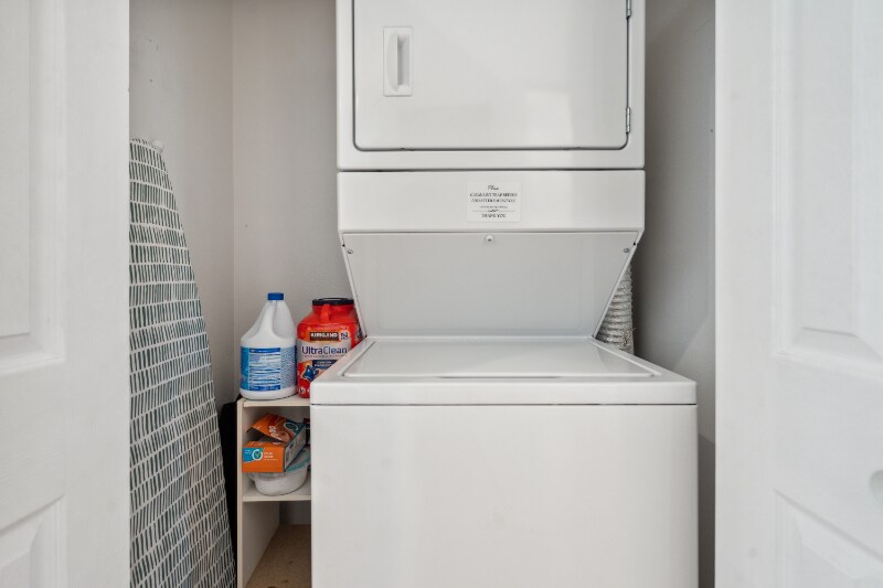 Building Photo - 228 Jensen Rd